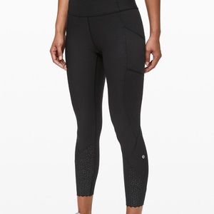 Lululemon The Tight Stuff 7/8 Legging Sz 8 (Med)